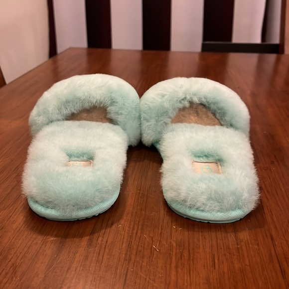 Ugg Fluff II Sheepskin Slide Shoes Sandals new green Womens Size 6 - Picture 8 of 13